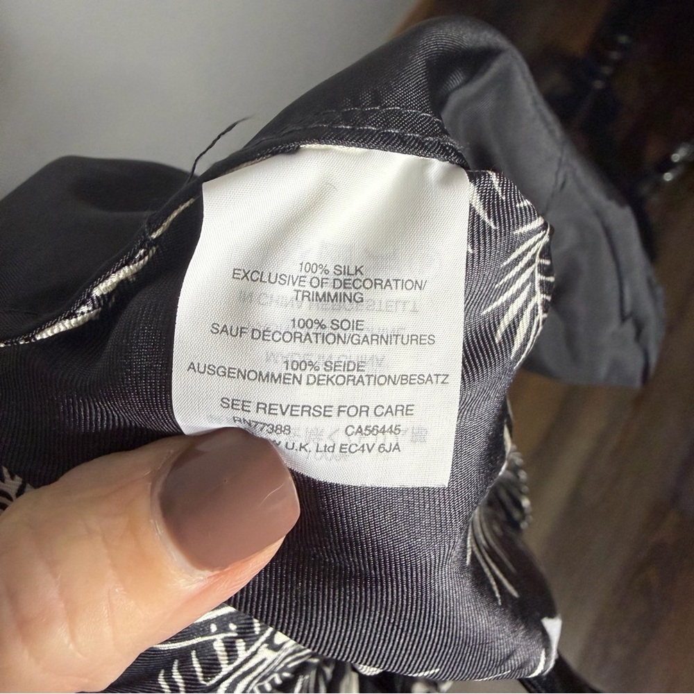 J Crew 100% Silk Trouser Pants Women 6 Black Floral Crop Gold Piping Tropical - Picture 10 of 12